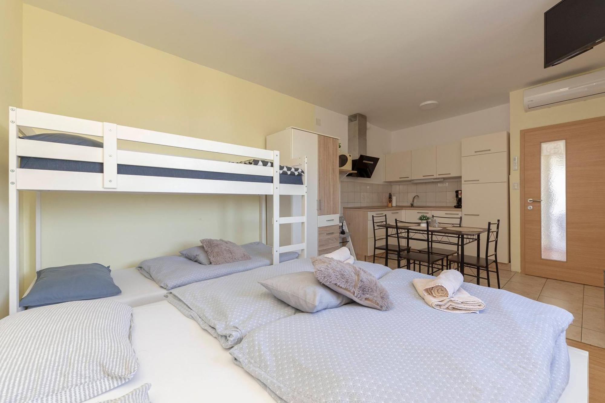 Apartma Vesna Capodistria Esterno foto